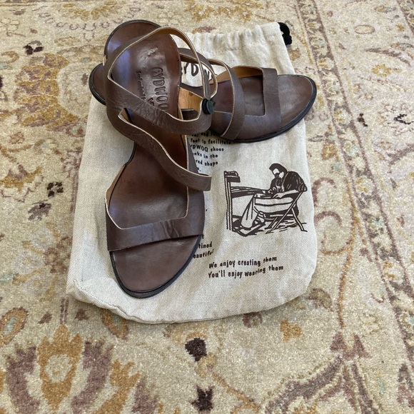 Cydwok vintage look sandal with heel - Picture 3 of 10